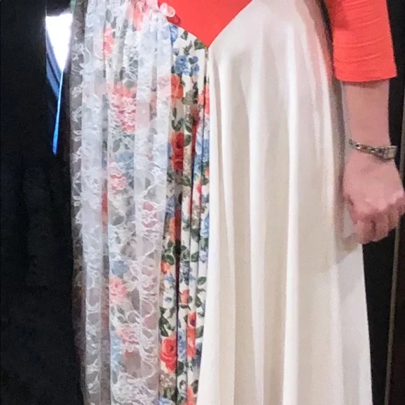 Custom made dress. - Picture 10 of 10